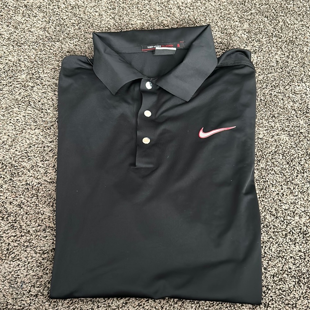 Nike Tiger Woods collection golf shirt